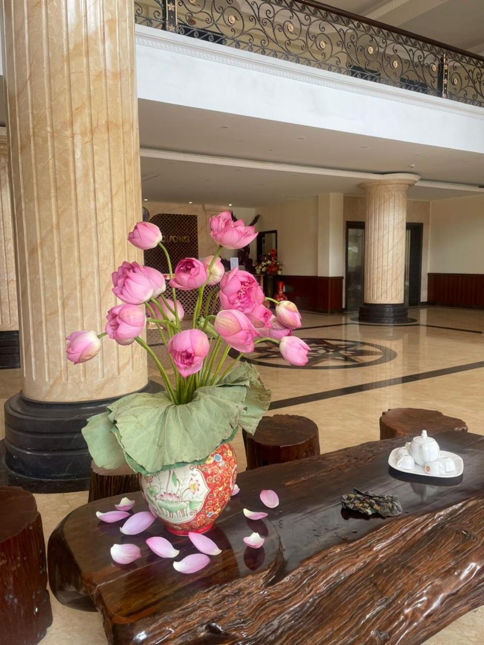 Khách sạn Đại Dương - Ocean Hotel Dien Chau Esterno foto